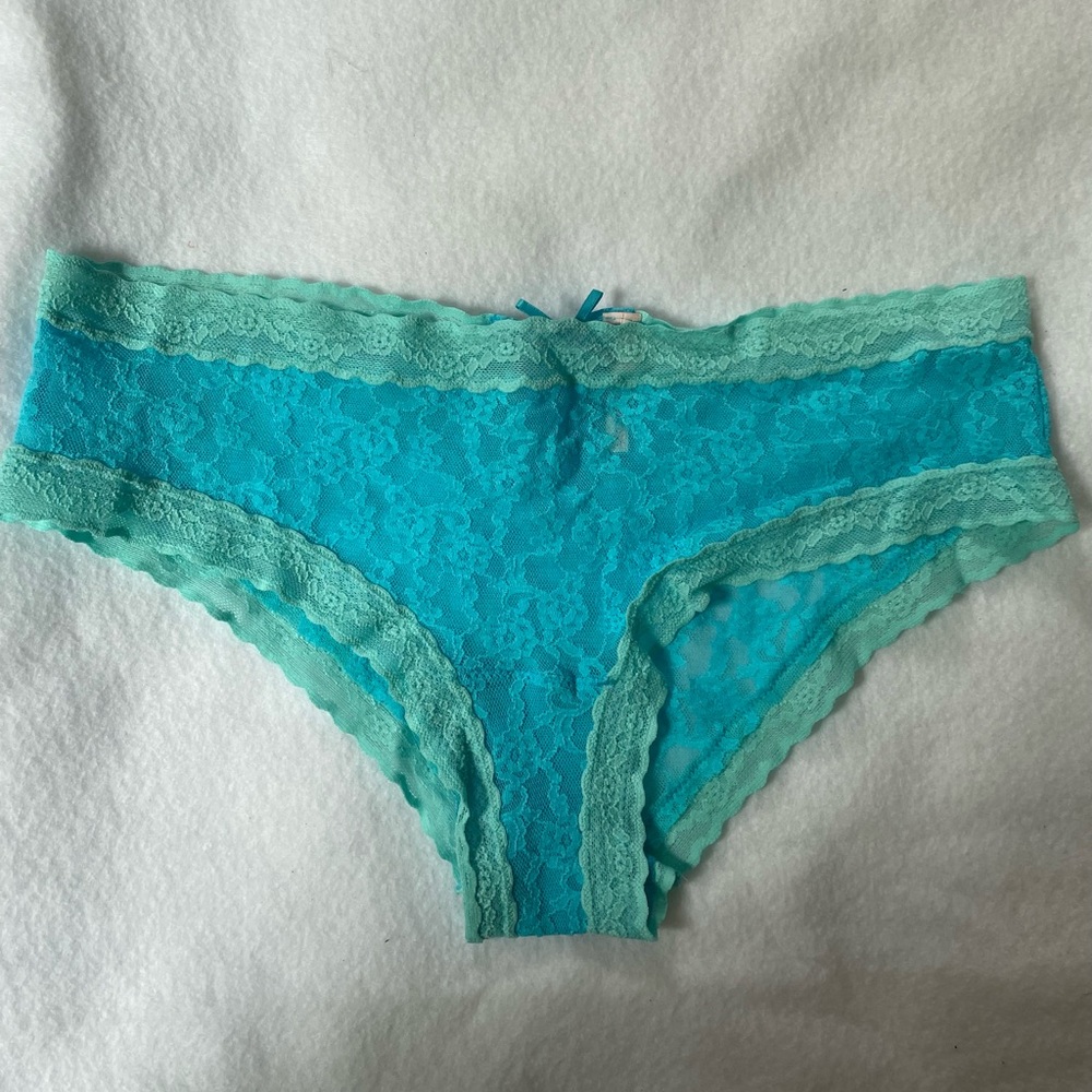 VS lace bikini